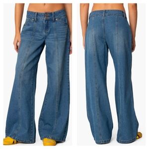 NWT Edikted Charlie Seamed Low Rise Wide Leg Loose Fit Jeans, Medium Wash.